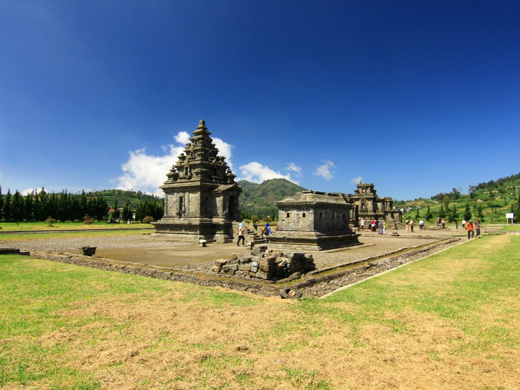 candi arjuna 1200